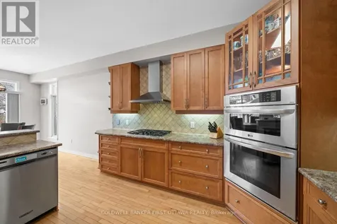 6A Rosetta Avenue Ottawa ON K2G 6T5