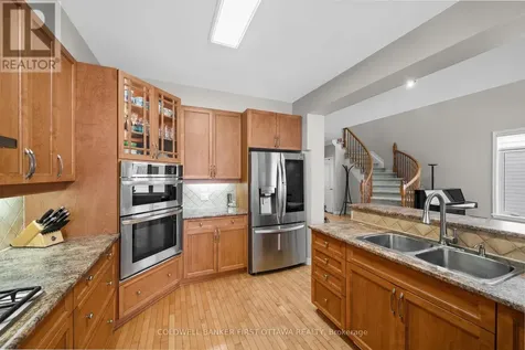 6A Rosetta Avenue Ottawa ON K2G 6T5
