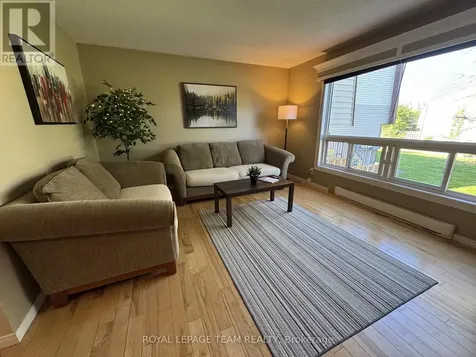 21 Woodvale Green Ottawa ON K2G 4H3