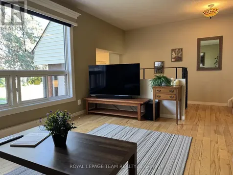 21 Woodvale Green Ottawa ON K2G 4H3