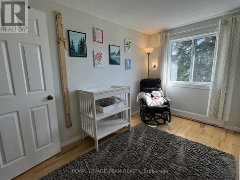 21 Woodvale Green Ottawa ON K2G 4H3