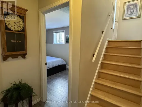 21 Woodvale Green Ottawa ON K2G 4H3