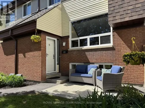 21 Woodvale Green Ottawa ON K2G 4H3