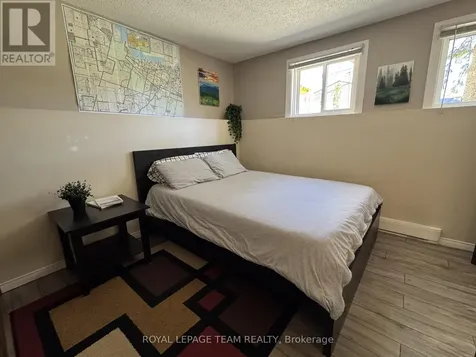 21 Woodvale Green Ottawa ON K2G 4H3