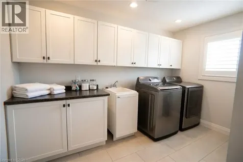 104 Thames Springs Crescent Thamesford ON N0M 2M0