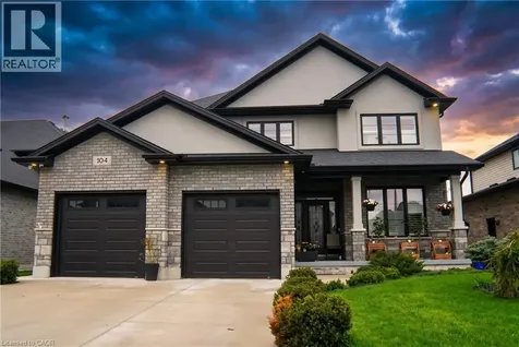 104 Thames Springs Crescent Thamesford ON N0M 2M0