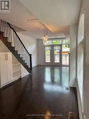 200 Annette Street Toronto (junction Area) ON M6P 1P6