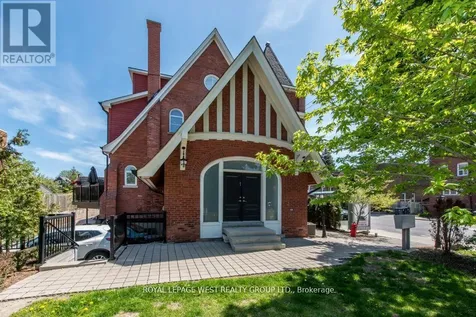 200 Annette Street Toronto (junction Area) ON M6P 1P6