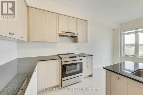 11 Union Boulevard Wasaga Beach ON L9Z 0M6