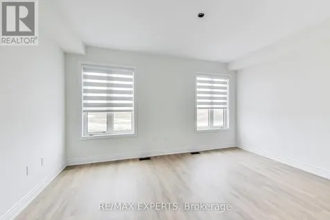 11 Union Boulevard Wasaga Beach ON L9Z 0M6