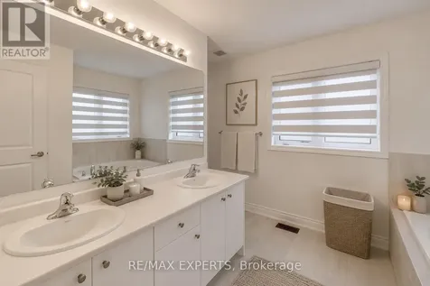 11 Union Boulevard Wasaga Beach ON L9Z 0M6