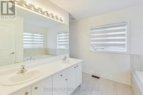 11 Union Boulevard Wasaga Beach ON L9Z 0M6