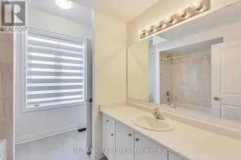 11 Union Boulevard Wasaga Beach ON L9Z 0M6