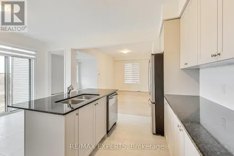 11 Union Boulevard Wasaga Beach ON L9Z 0M6