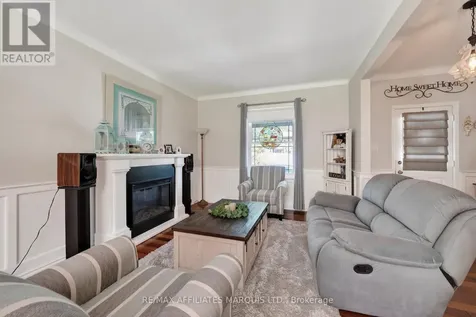 127 Lawrence Avenue Cornwall ON K6H 4H4