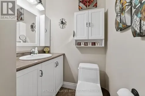 127 Lawrence Avenue Cornwall ON K6H 4H4