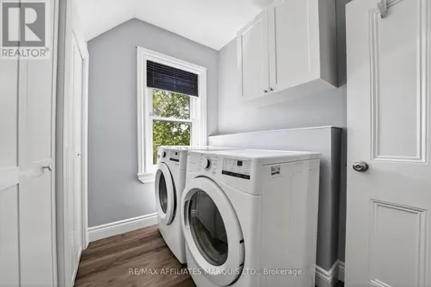 127 Lawrence Avenue Cornwall ON K6H 4H4