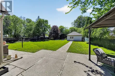 127 Lawrence Avenue Cornwall ON K6H 4H4