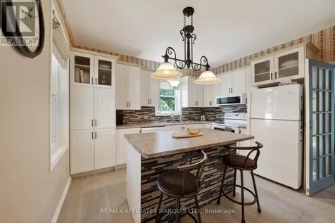 127 Lawrence Avenue Cornwall ON K6H 4H4