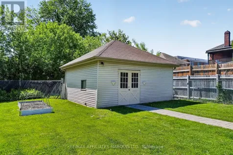 127 Lawrence Avenue Cornwall ON K6H 4H4