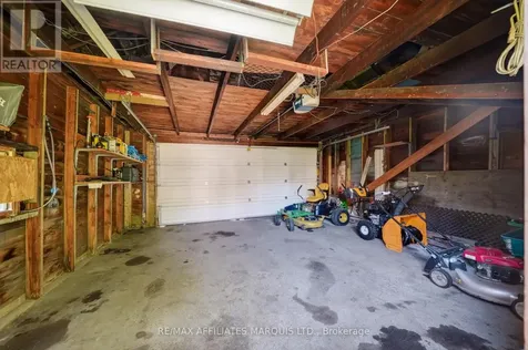 127 Lawrence Avenue Cornwall ON K6H 4H4