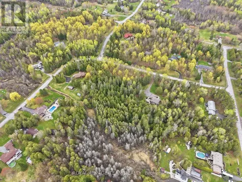 105 Pleasant Creek Drive Ottawa ON K0A 1L0