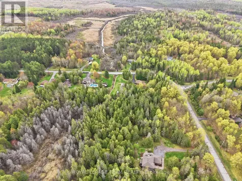 105 Pleasant Creek Drive Ottawa ON K0A 1L0