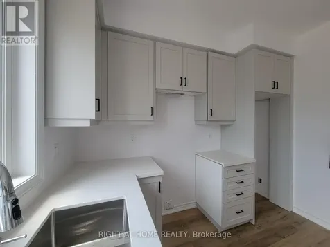 461 Blackburn Drive Brantford ON N3T 0W9