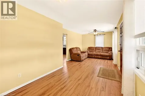 6441 Monroe Street Niagara Falls ON L2G 2G9