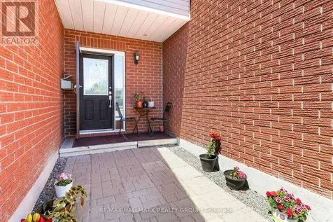 290 Stoneway Drive Ottawa ON K2G 6B8