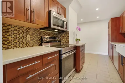 27 Danaher Drive Ottawa ON K2J 3Y5