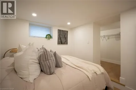 236 Macaulay Street East Hamilton ON L8L 3X8