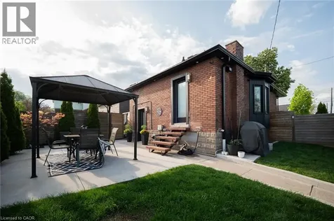 236 Macaulay Street East Hamilton ON L8L 3X8
