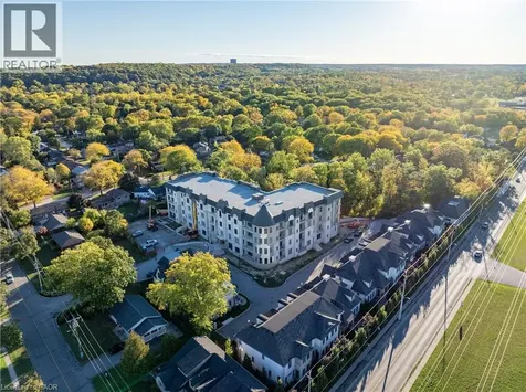 2 Arbourvale Common St. Catharines ON L2T 2Z9