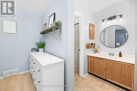 123 Halley Street Ottawa ON K2J 3R8