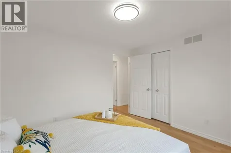 102 Iron Gate Street Kitchener ON N2N 3R6