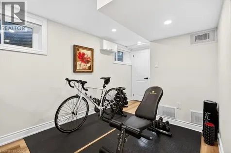 350 East Side Crescent Burlington ON L7R 3G9