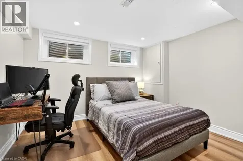 350 East Side Crescent Burlington ON L7R 3G9