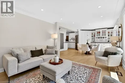 350 East Side Crescent Burlington ON L7R 3G9