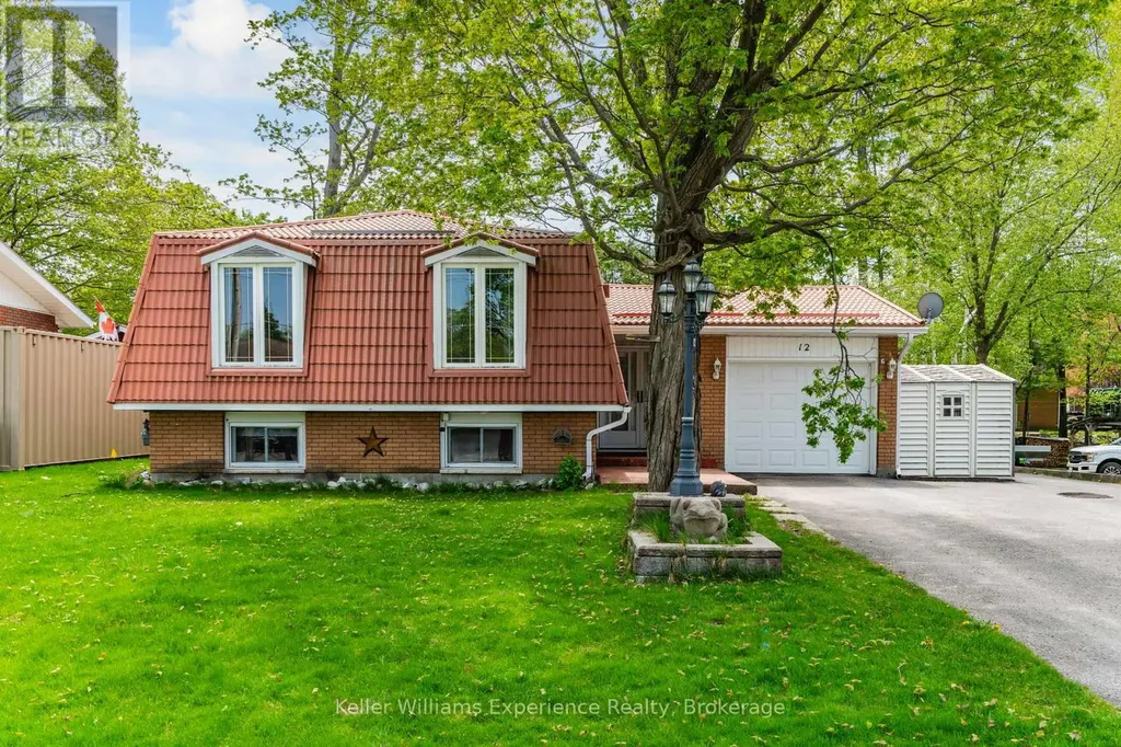 12 Richelieu Street Penetanguishene ON L9M 1H9