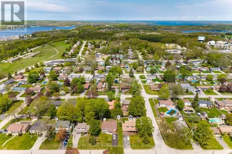 12 Richelieu Street Penetanguishene ON L9M 1H9