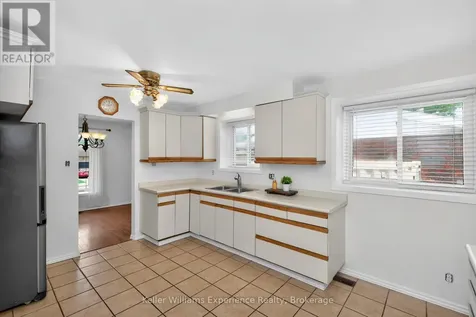 12 Richelieu Street Penetanguishene ON L9M 1H9