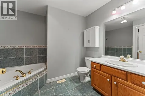 2515 Cousineau Street Lasalle ON N9H 2M2