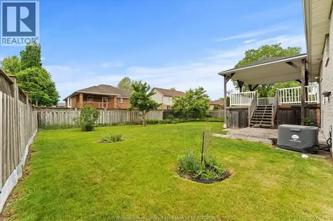 2515 Cousineau Street Lasalle ON N9H 2M2