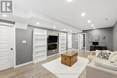 12 Glenwood Street St. Thomas ON N5R 0G9