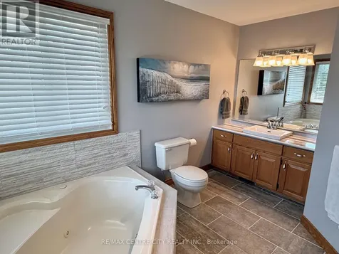 31 Cavanaugh Crescent St. Thomas ON N5R 5Y6