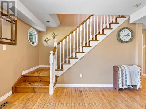 8 Scott Crescent Erin ON N0B 1Z0