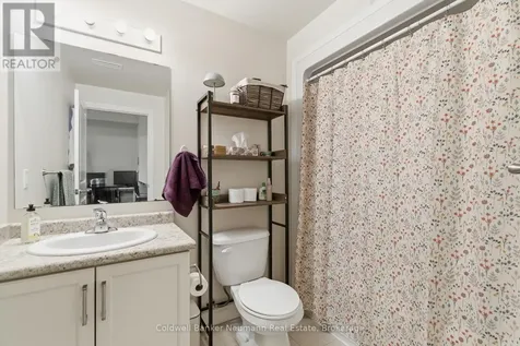 1077 Gordon Street Guelph (kortright West) ON N1G 0E3
