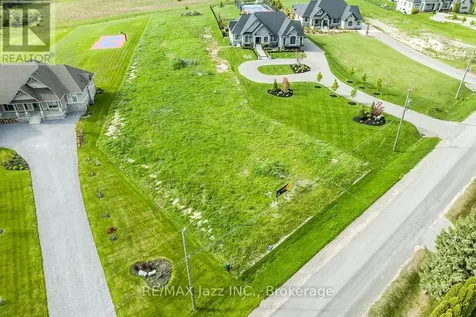 72 Ormiston Street Clarington ON L0B 1J0