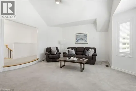 5398 Langford Road Burlington ON L7L 7M6